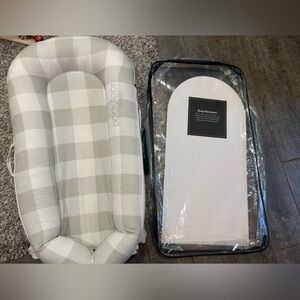 Dockatot Delux + Sage Gingham - like new with carrying case - 0-8 months